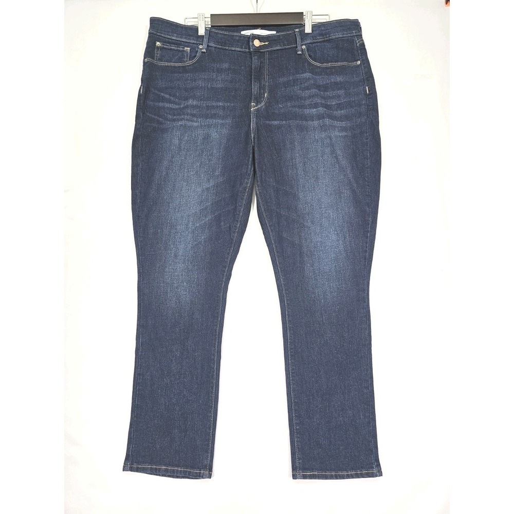Signature LEVI STRAUSS Dark Wash Mid Rise Slim Jeans Size 20M W35 L30